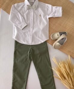 Conjunto Infantil Menino Camisa Luxo Infantil menino Branca detalhe bege gravata Borboleta e Calça Sarja verde Premium